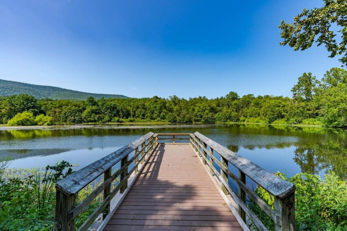 Modern Decor, Hot Tub, Fire Pit & River Access! Luray Eksteriør bilde