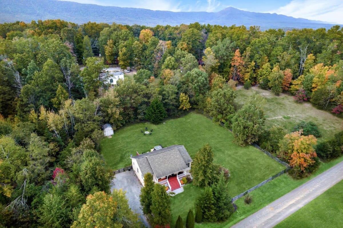 Modern Decor, Hot Tub, Fire Pit & River Access! Luray Eksteriør bilde